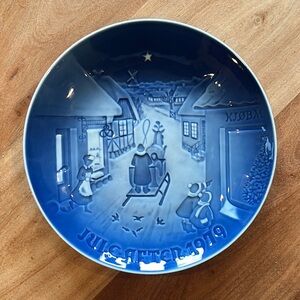 Vintage Bing & Grondahl 1979 Christmas Plate